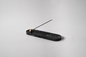 RILEY Black Incense Holder